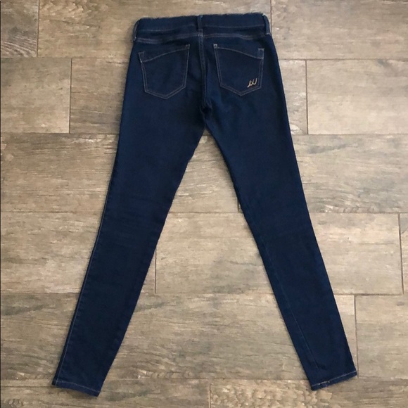 Express Jeans Extreme Stretch Low Rise Legging - Picture 4 of 6